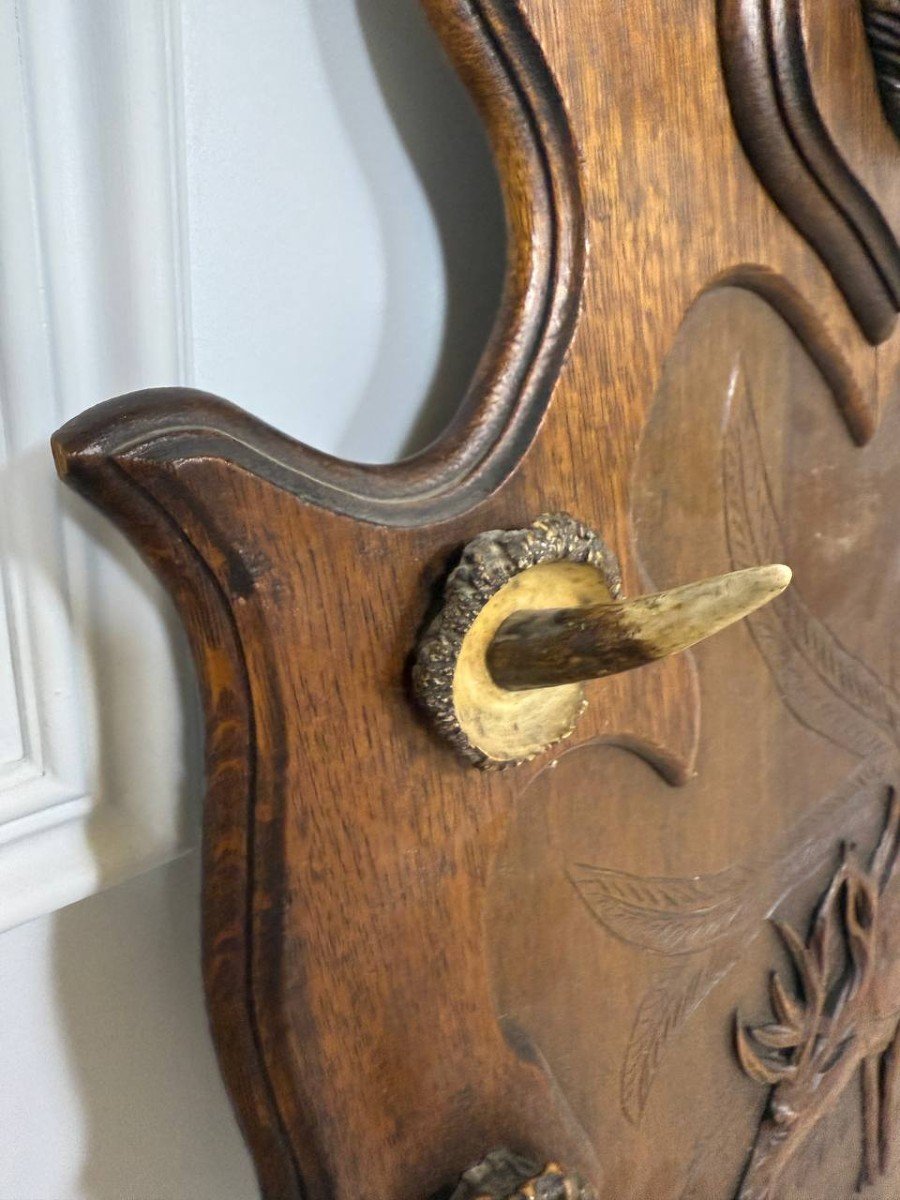 Porte-fusils Ou Porte-manteau Sculpté,  Cornes Et Tête De Sanglier.-photo-1