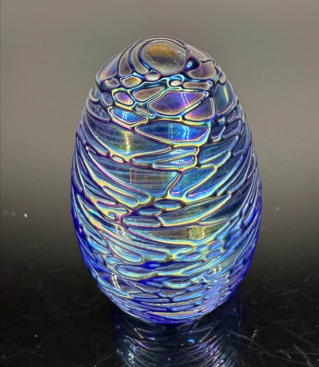 Iridescent Glass Egg Shaped Paperweight Sign-photo-3