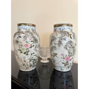 Pair Of Japanese Kutani Porcelain Vases From The Meiji Period Of The 20th Century Singing Birds