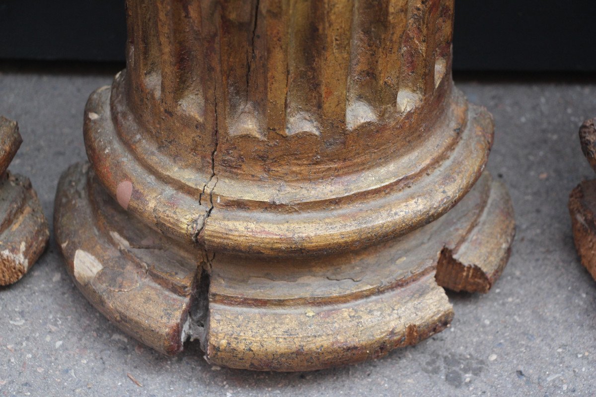 Suite de quatre demi-colonnes en bois doré, origine italienne, fin du XVIIIe siècle.-photo-6