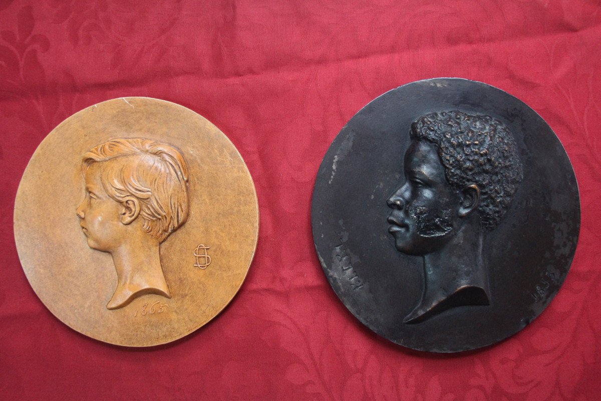 Medallions, Profile Portrait Of A Child In Patinated Plaster, One Signed L.kley (1833-1911), 19th Century.-photo-2