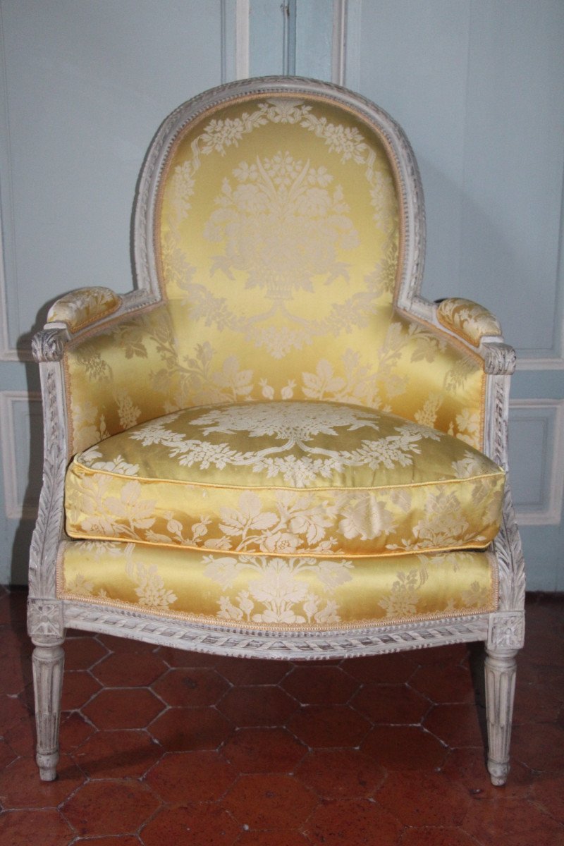 Bergère laquée gris perle, époque Louis XVI, XVIIIe, estampillée G.H VINATIER