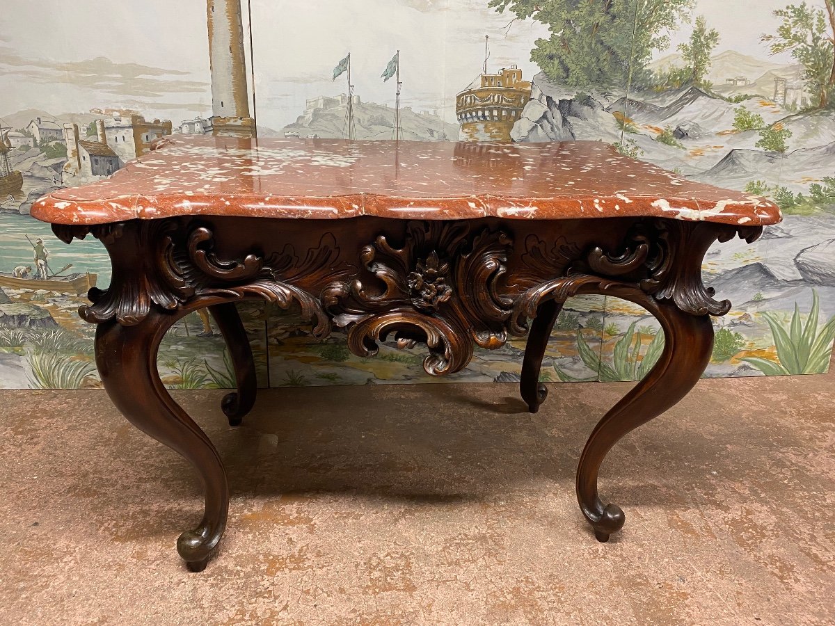 Rocaille Middle Table