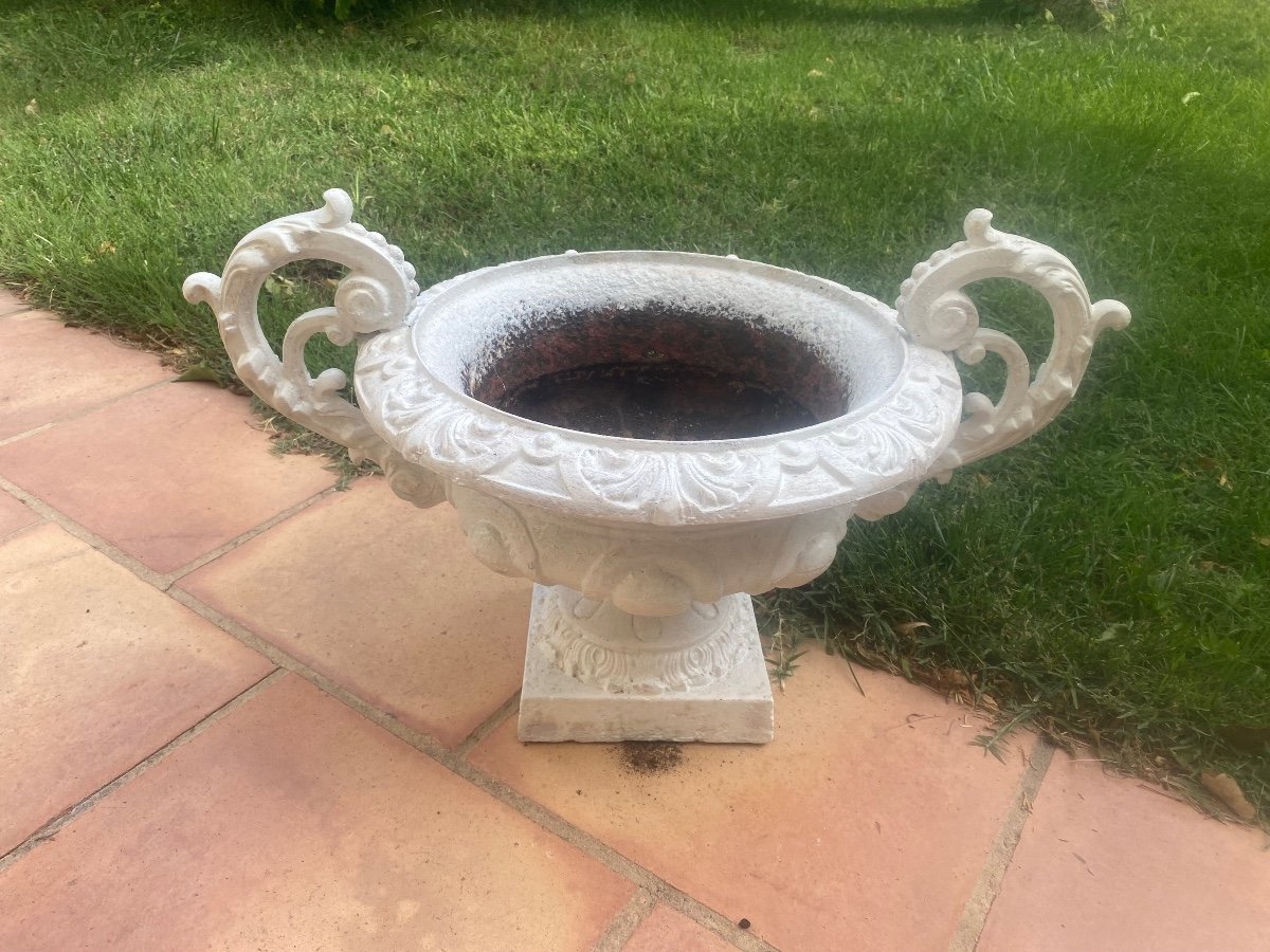 19th Century Cast Iron Basin Cup -photo-2