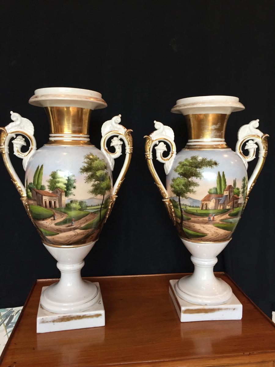 Grands Vases En Porcelaine De Paris 