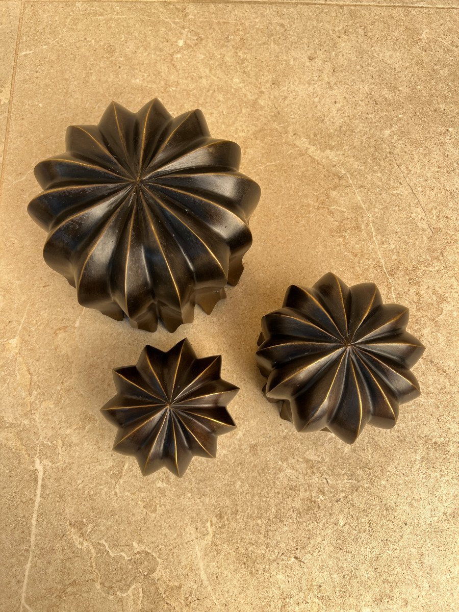 Bronze Flowers Set Of 3 Sizes, Mandalay Foundry, XXth Century, Burma.-photo-6