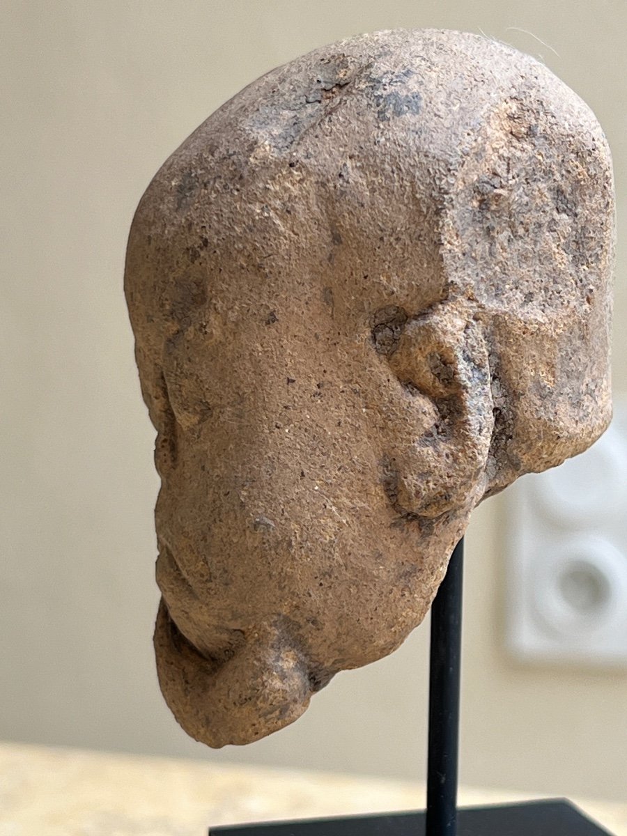 Terracotta Dignitary Head, Majapahit Kingdom Late 13th/early 16th Century -photo-3