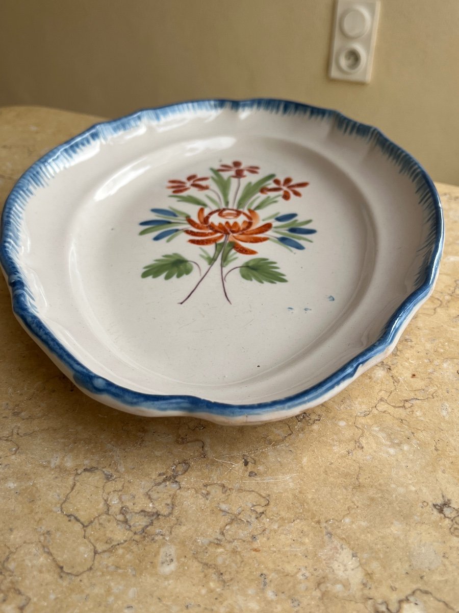 19th Century Earthenware Dish -photo-4