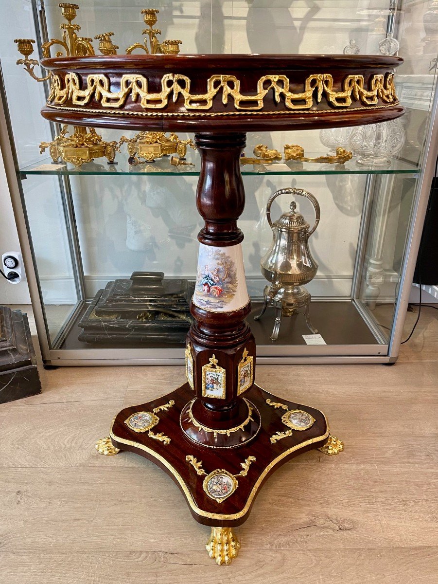 19th Century Pedestal Table With Portrait Of Mary Graham-photo-4