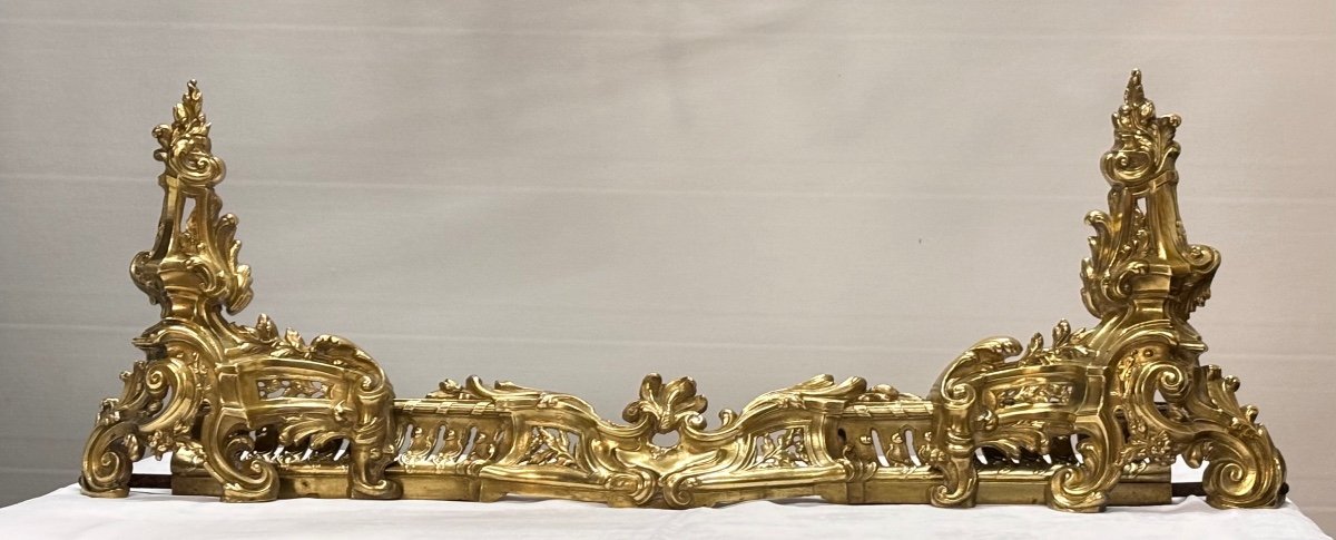 19th Century Gilt Bronze Hearth Bar In Louis XV Style