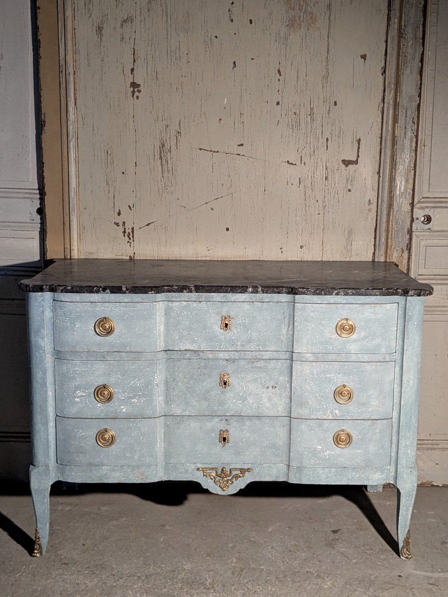 19th Century Chest Of Drawers