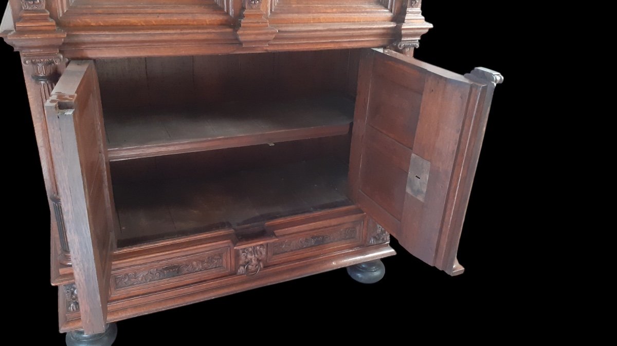 A Large Oak Cupboard From The First Half Of The 17th Century-photo-4