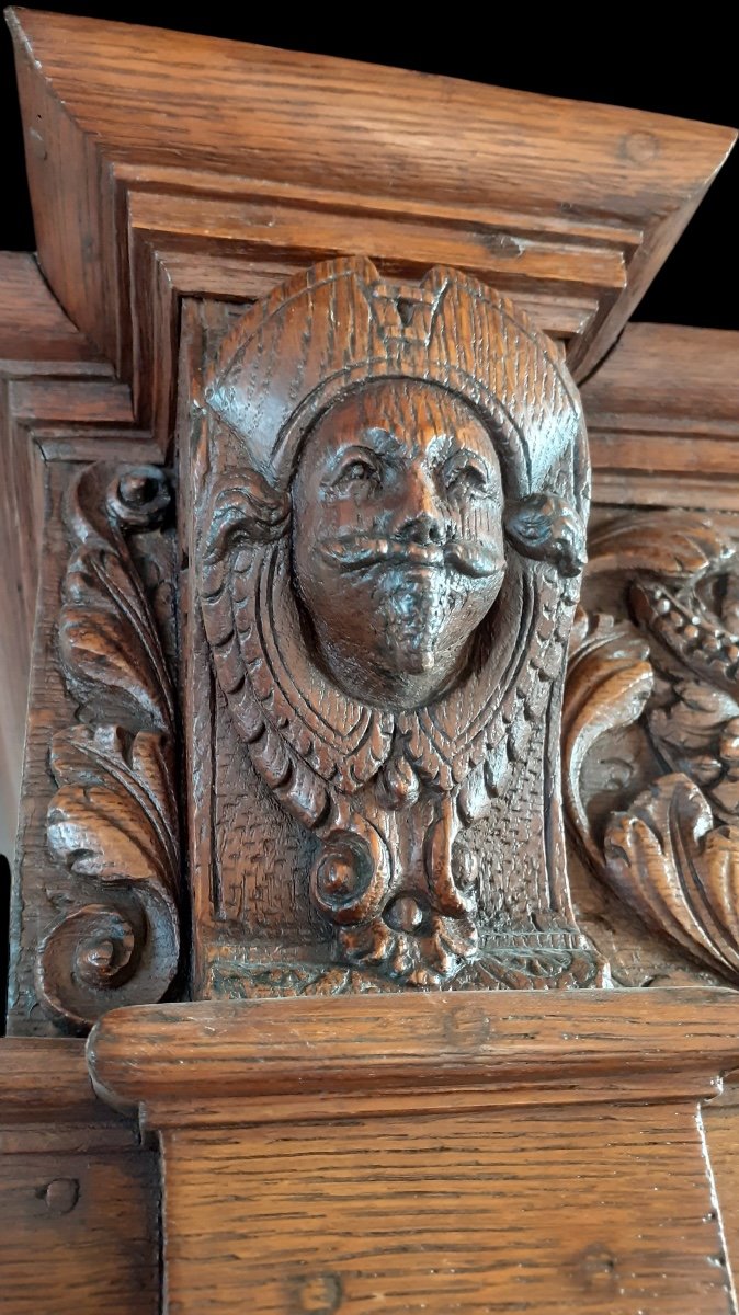 A Large Oak Cupboard From The First Half Of The 17th Century-photo-6