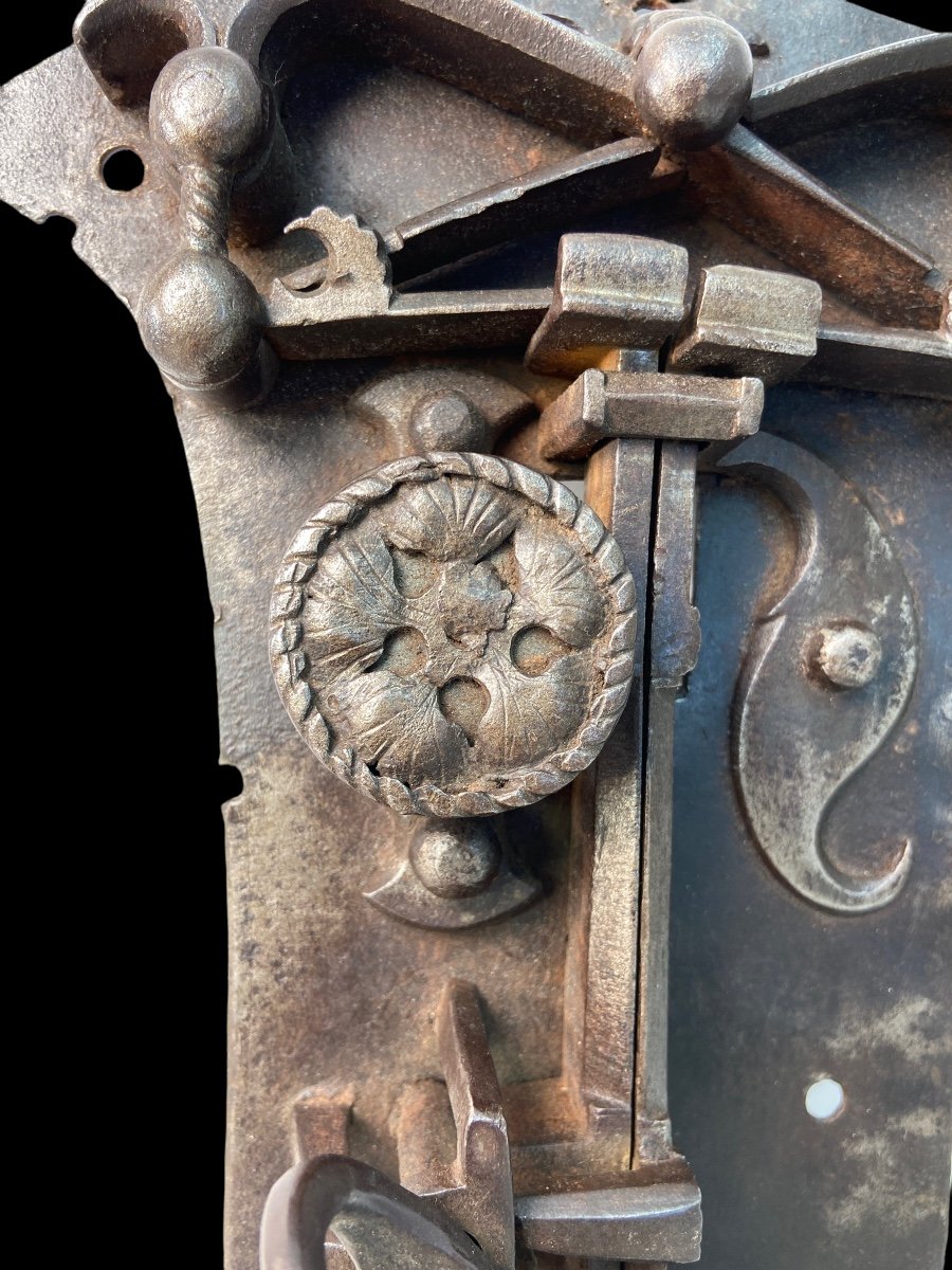 Wrought Iron Door Lock - Late 16th / Early 17th Century-photo-4