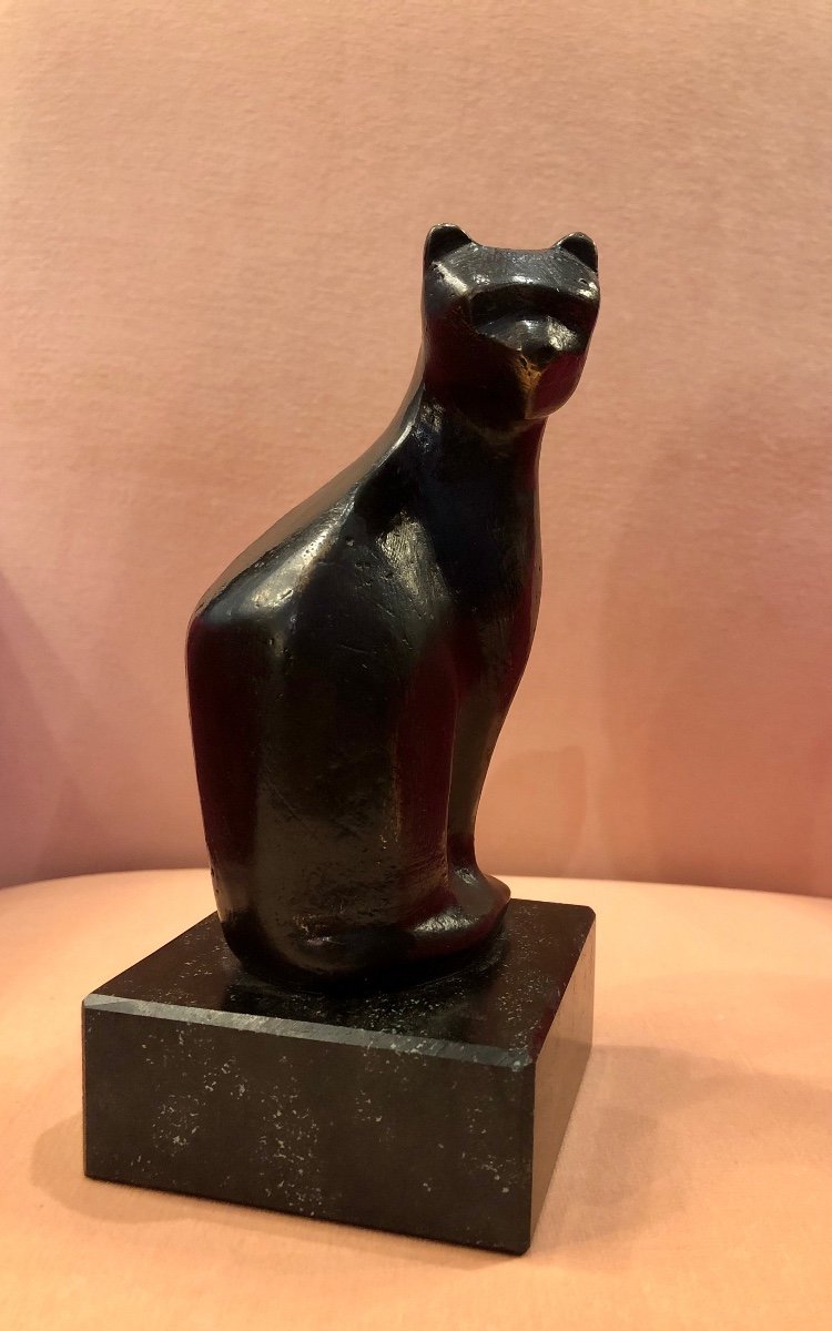 Bronze Cat-photo-1