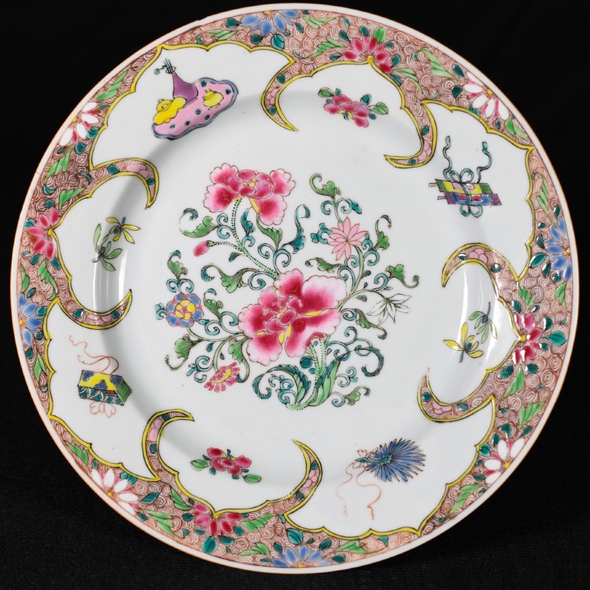 Quatre Assiettes En Porcelaine à Décor Floral - Chine XVIIIe Période Yongzheng-photo-3