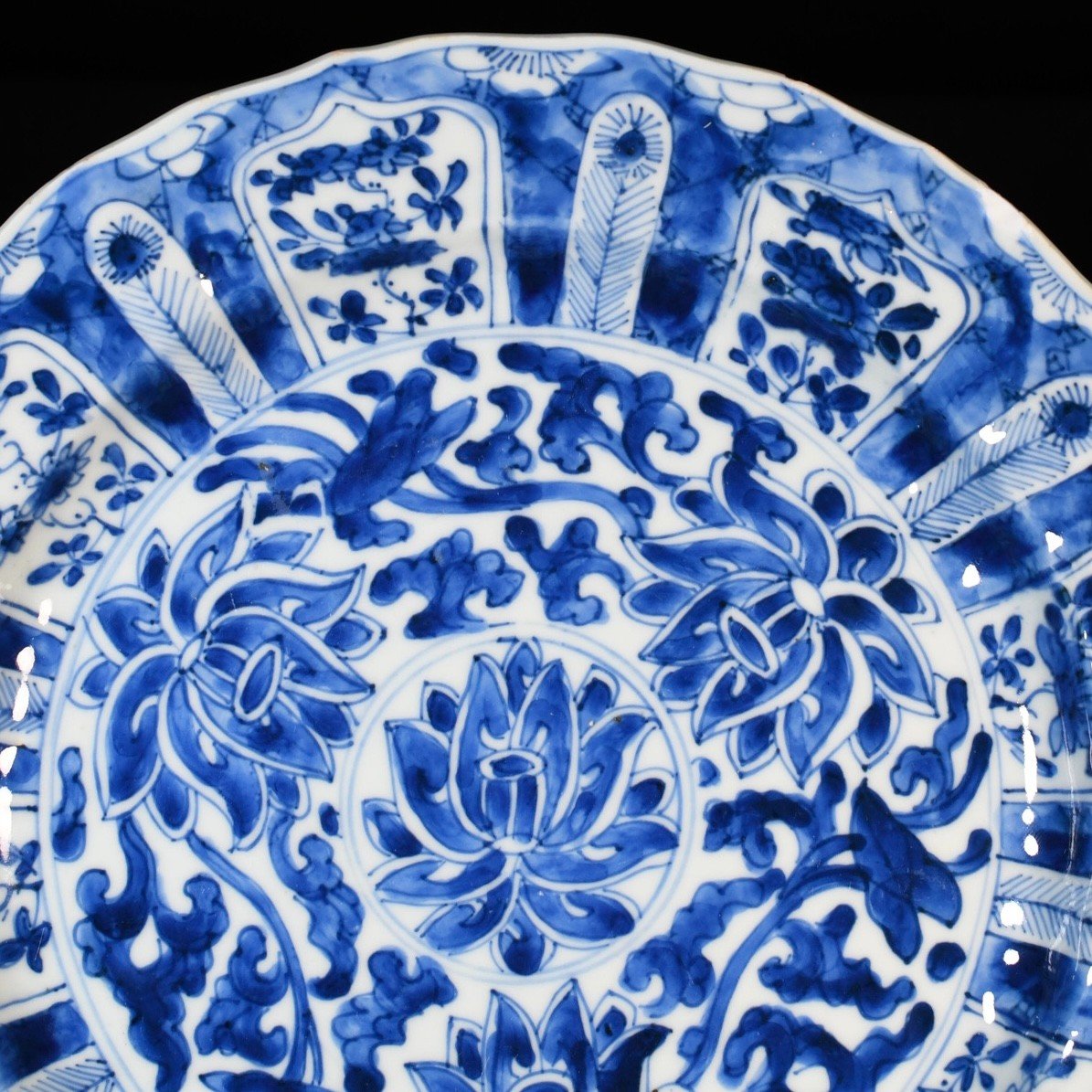 Blue And White Porcelain Dish With Floral Decor In Cartouches - China 18th Kangxi Period-photo-1
