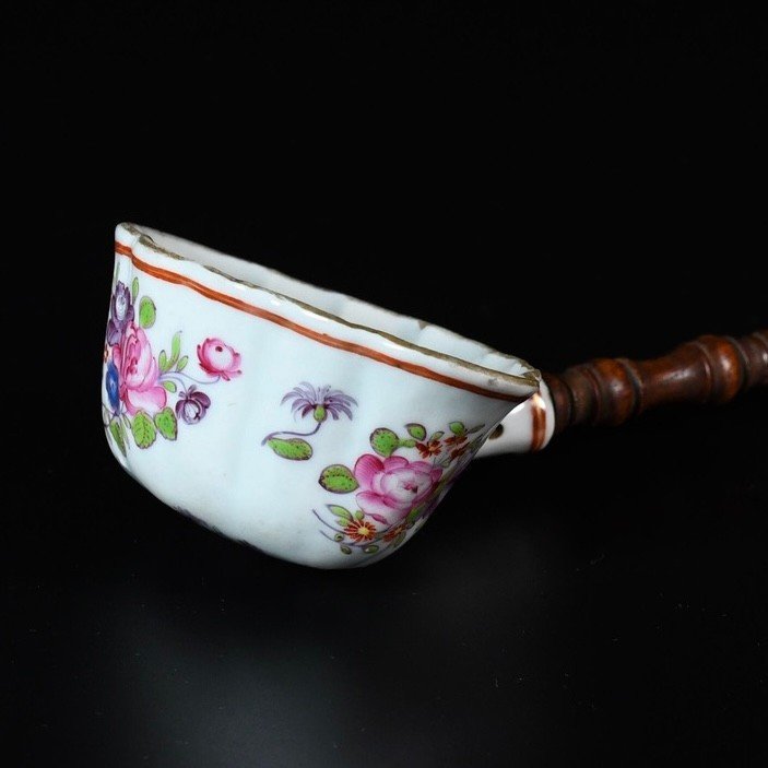 Porcelain Punch-ladle With Famille Rose Enamels - China 18th Qianlong Period-photo-1