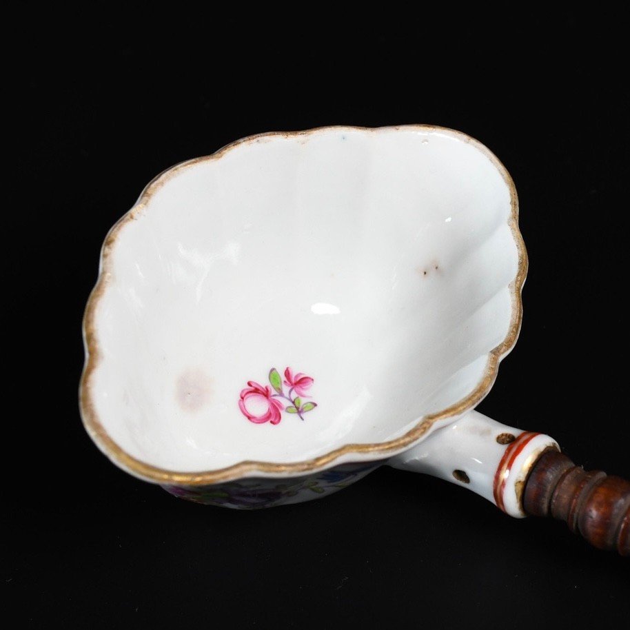 Porcelain Punch-ladle With Famille Rose Enamels - China 18th Qianlong Period-photo-3