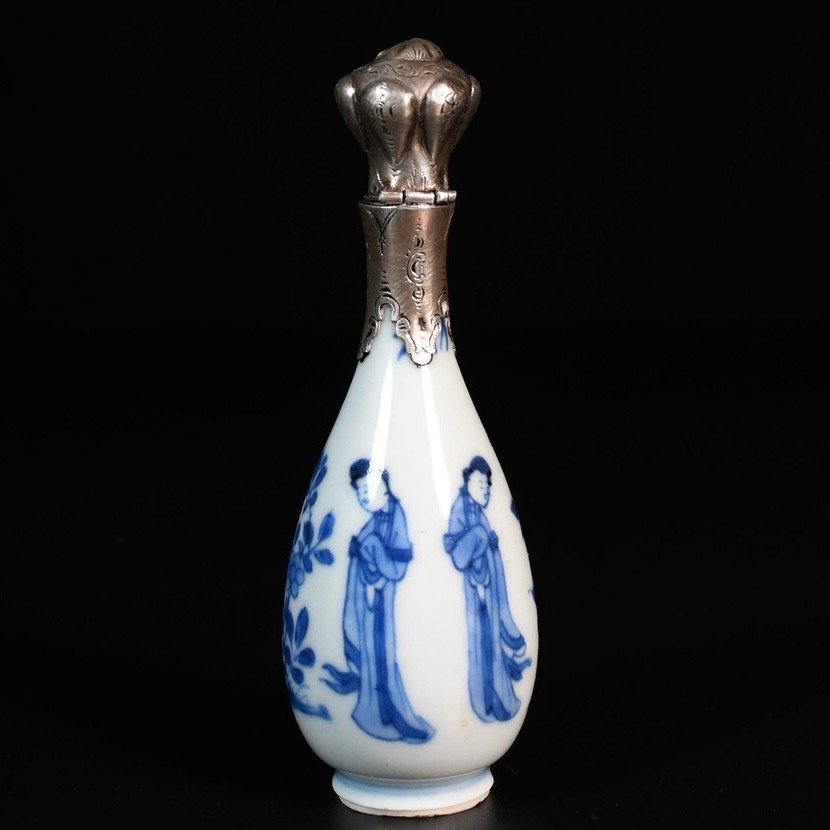 Flacon En Porcelaine à Décor Bleu Et Blanc Dit de "Long Eliza" - Chine XVIIIe Période Kangxi-photo-1