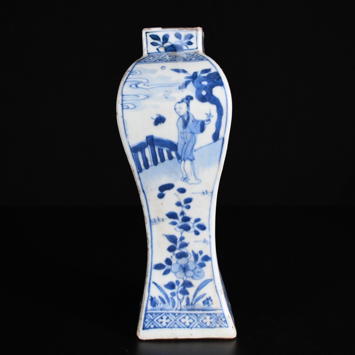 Vase En Porcelaine à Décor Bleu Et Blanc De Personnages -  Chine XVIIIe Période Kangxi-photo-2