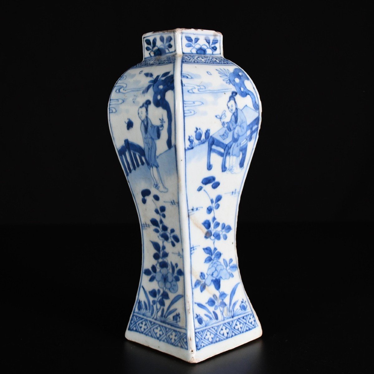 Vase En Porcelaine à Décor Bleu Et Blanc De Personnages -  Chine XVIIIe Période Kangxi-photo-3