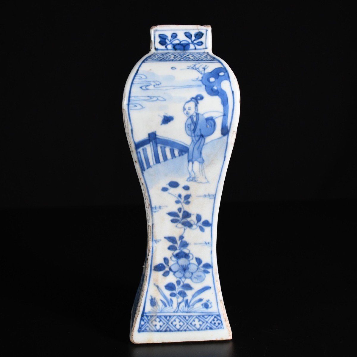 Vase En Porcelaine à Décor Bleu Et Blanc De Personnages -  Chine XVIIIe Période Kangxi-photo-3