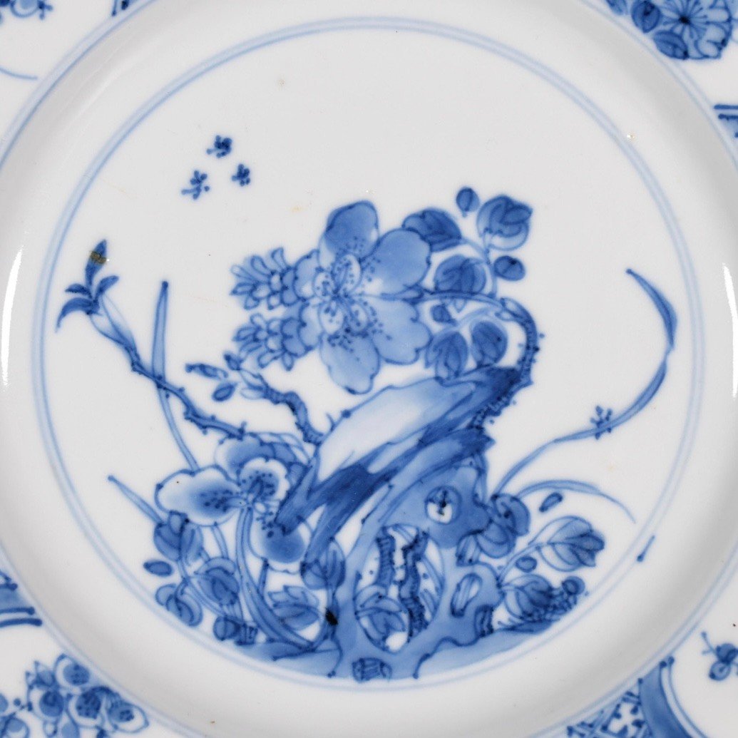 Petite Assiette En Porcelaine à Décor Bleu Et Blanc De Fleurs - Chine XVIIe Période Kangxi-photo-2