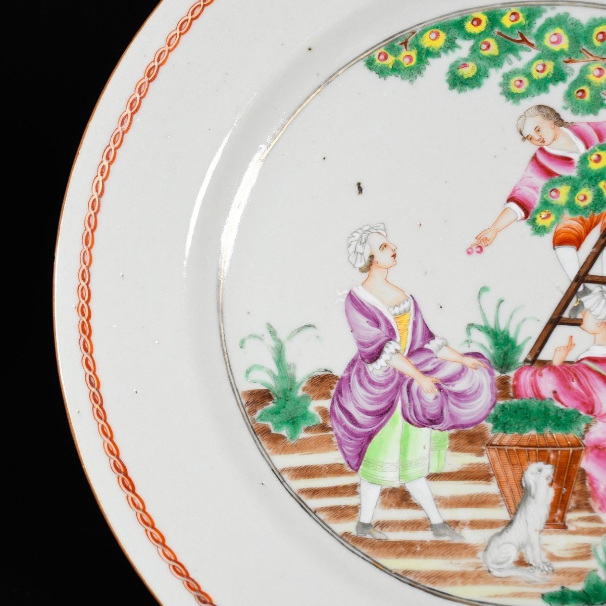 Assiette à Décor d'Une Scène De "Cuillette De Cerises-  Chine XVIIIe Période Qianlong-photo-1