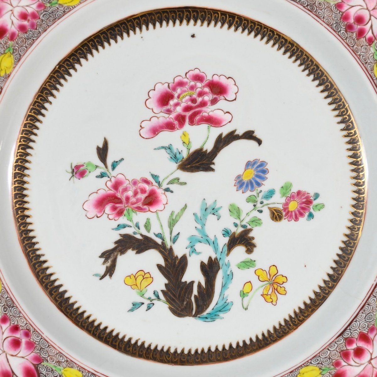 Important Plat En Porcelaine Aux émaux De La Famille Rose - Chine XVIIIe Période Yongzheng-photo-2