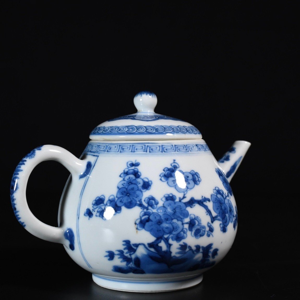 Rare théière En Porcelaine à Décor Bleu Et Blanc de Prunus - Chine XVIIIe Période Kangxi-photo-1