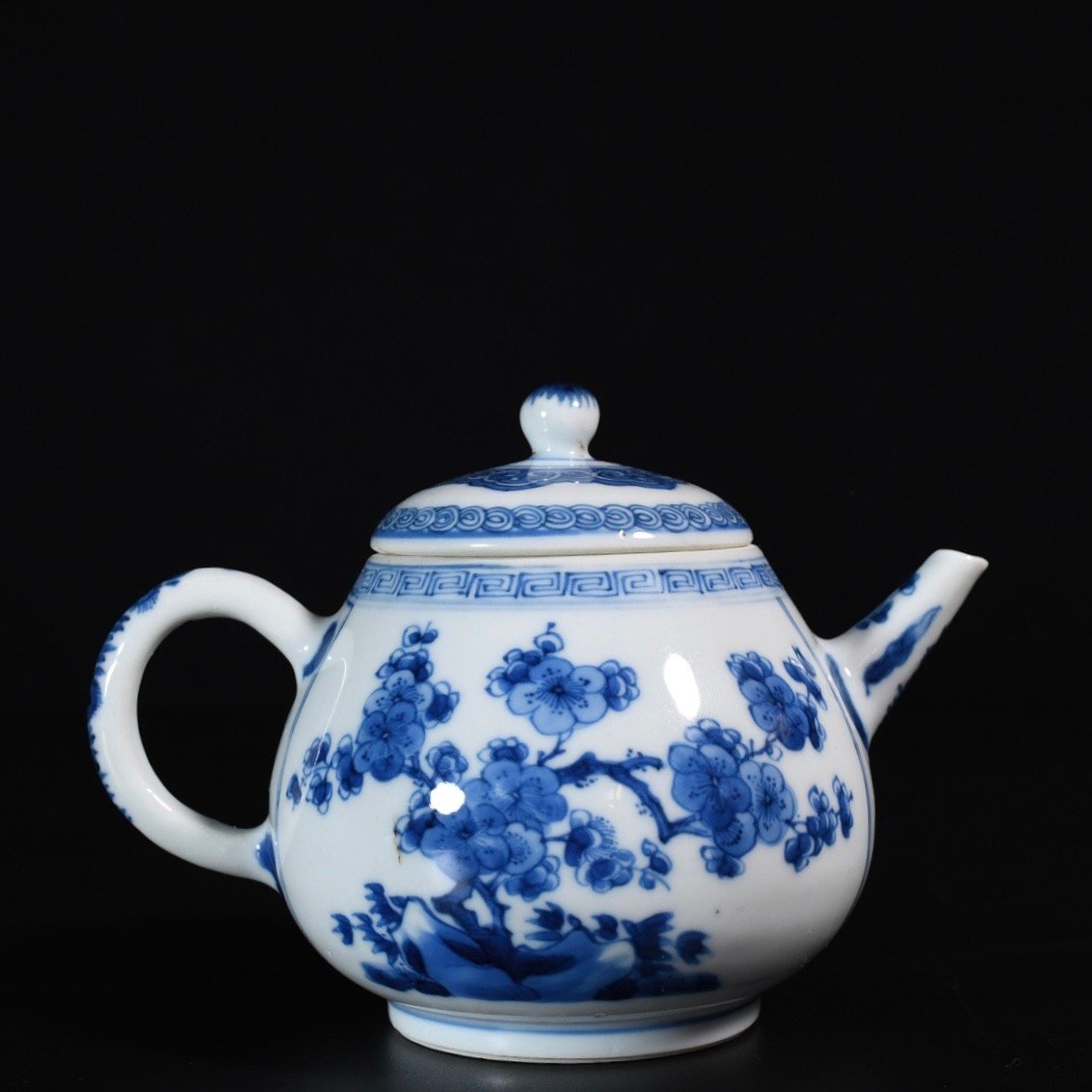 Rare théière En Porcelaine à Décor Bleu Et Blanc de Prunus - Chine XVIIIe Période Kangxi-photo-2