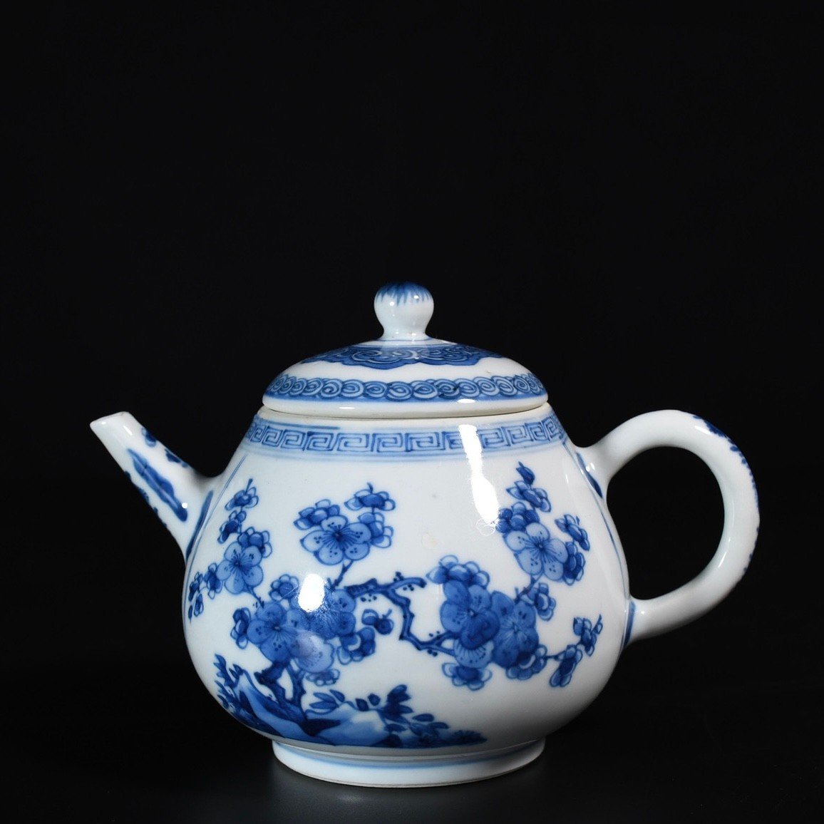 Rare théière En Porcelaine à Décor Bleu Et Blanc de Prunus - Chine XVIIIe Période Kangxi