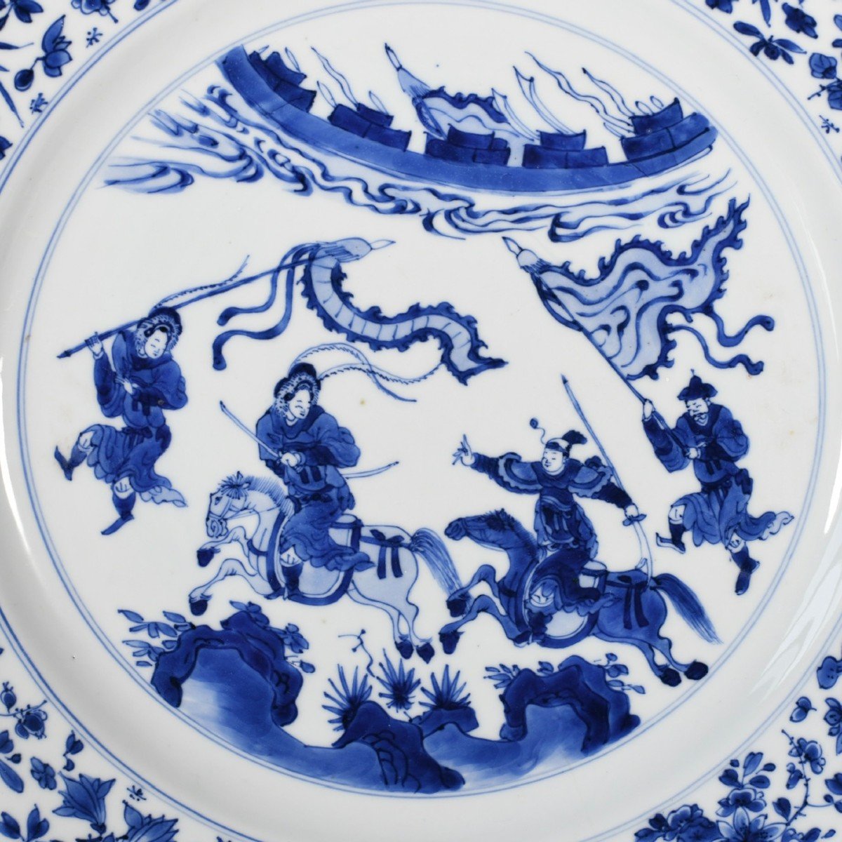 Large Porcelain Dish With Blue And White Decor Of Horsemen - China 18th Kangxi Period-photo-2