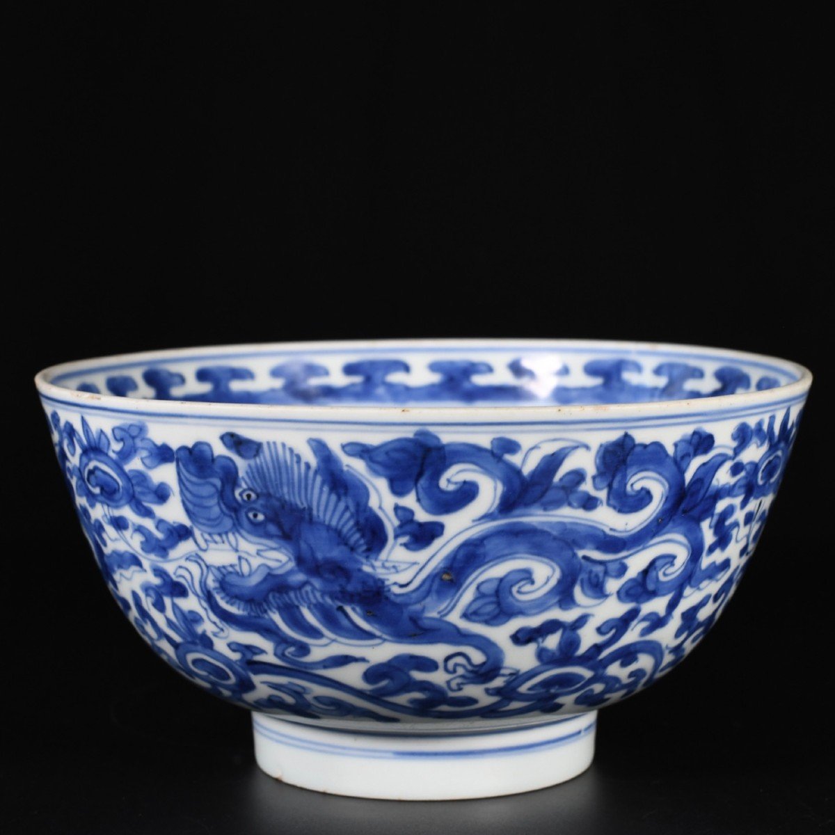 Large Bowl With Three Dragons Among The Clouds - China 17th Century Kangxi Period-photo-1