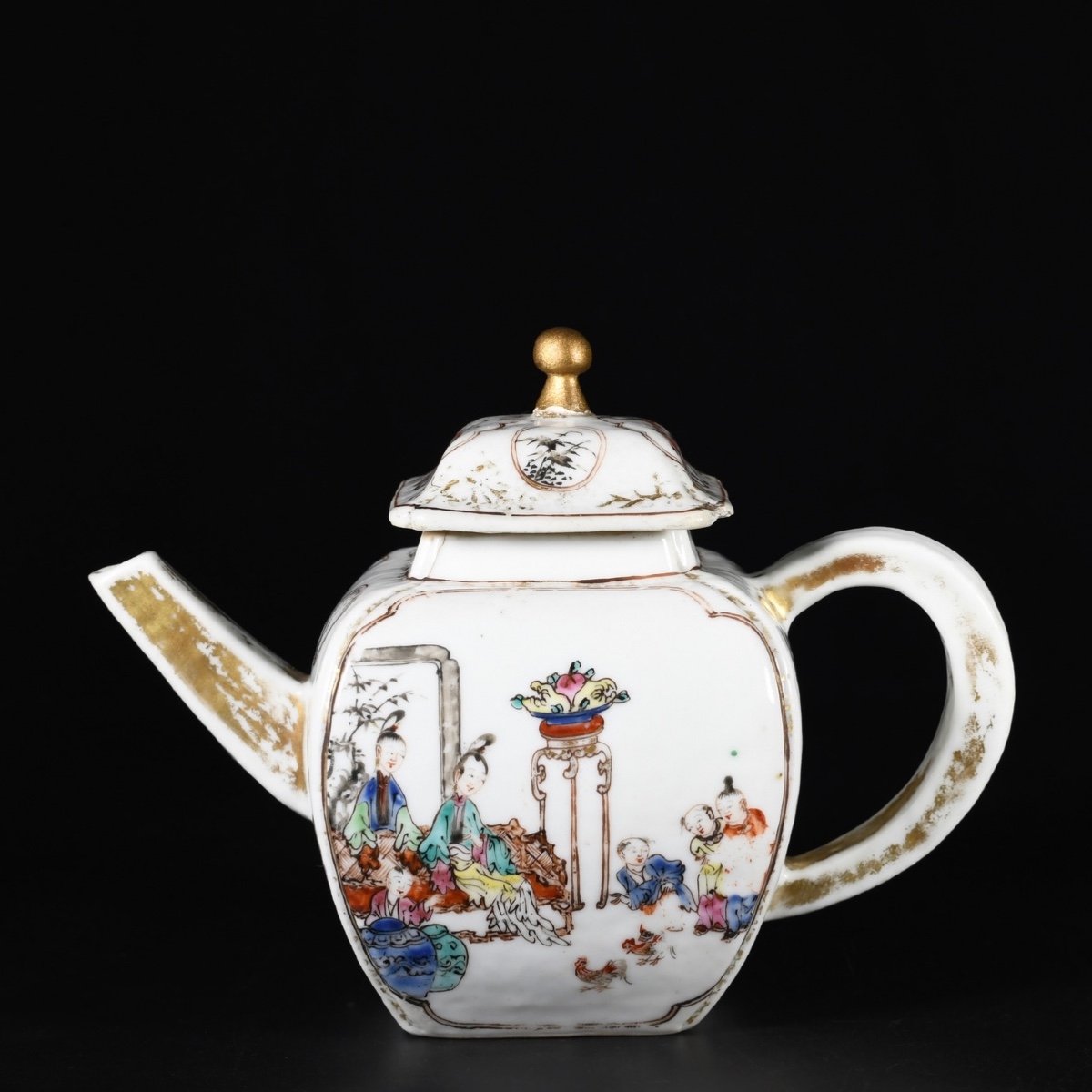 Large Square Teapot Decorated With Figures - China 18th Qianlong Period