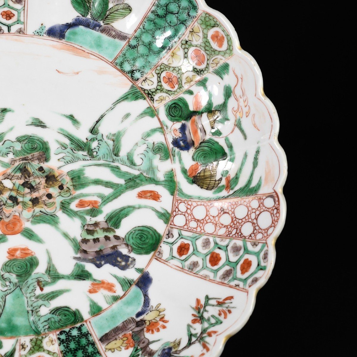 Large Famille Verte Enameled Dish With Crustacae Decor - China 18th Century Kangxi Period-photo-3