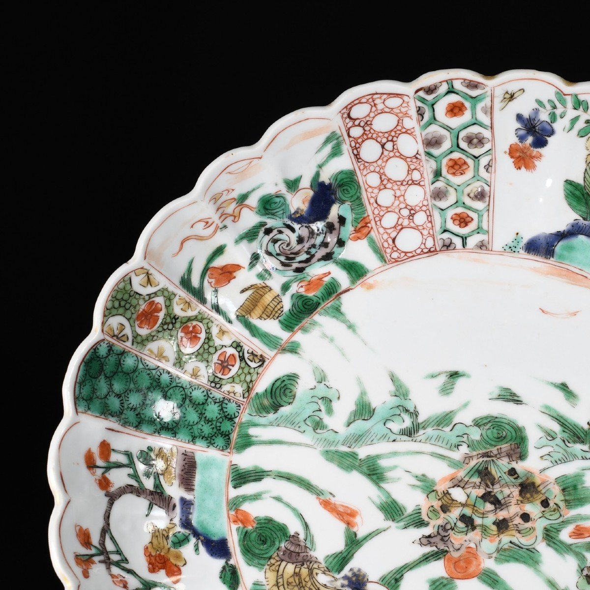 Large Famille Verte Enameled Dish With Crustacae Decor - China 18th Century Kangxi Period-photo-3