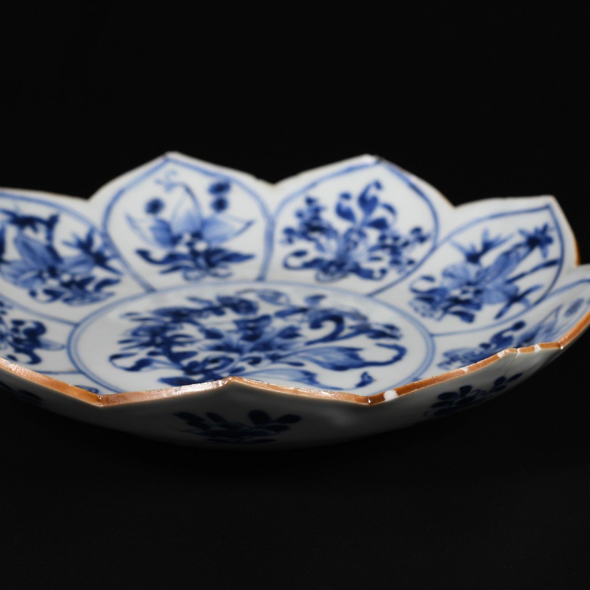 "lotus"shape  Porcelain Saucer - China 18th Century Kangxi Period-photo-3