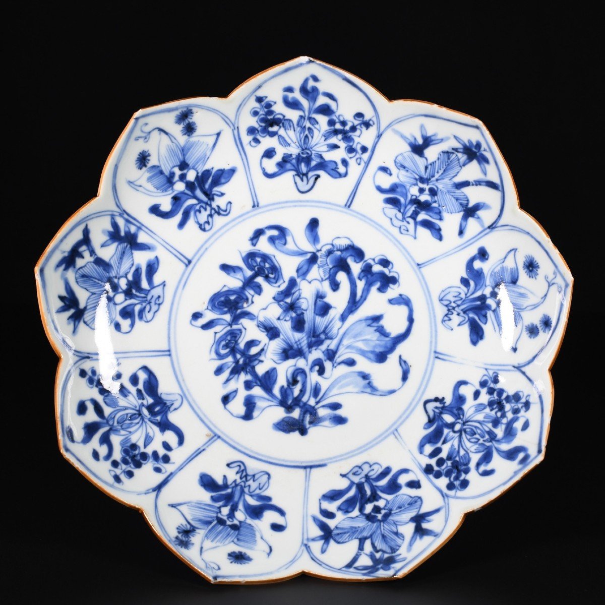 "lotus"shape  Porcelain Saucer - China 18th Century Kangxi Period