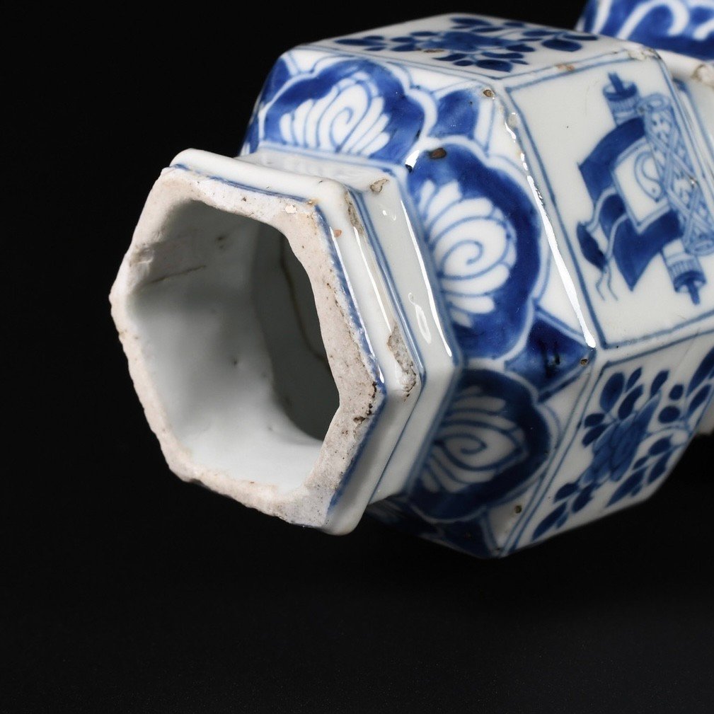 Blue And White Hexagonal Vase Of Figures And Precious Objects - China 18th Century Kangxi Period-photo-5