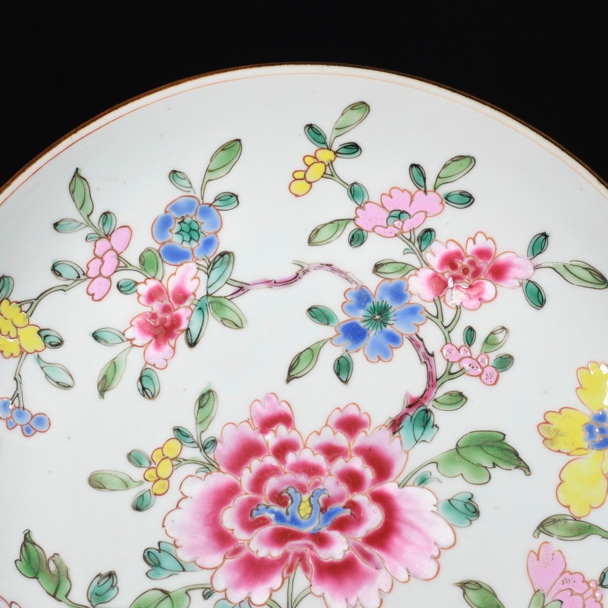 Porcelain Saucer  With Famille Rose Enamels And Flower Decor - China 18th Century Circa 1730-photo-2