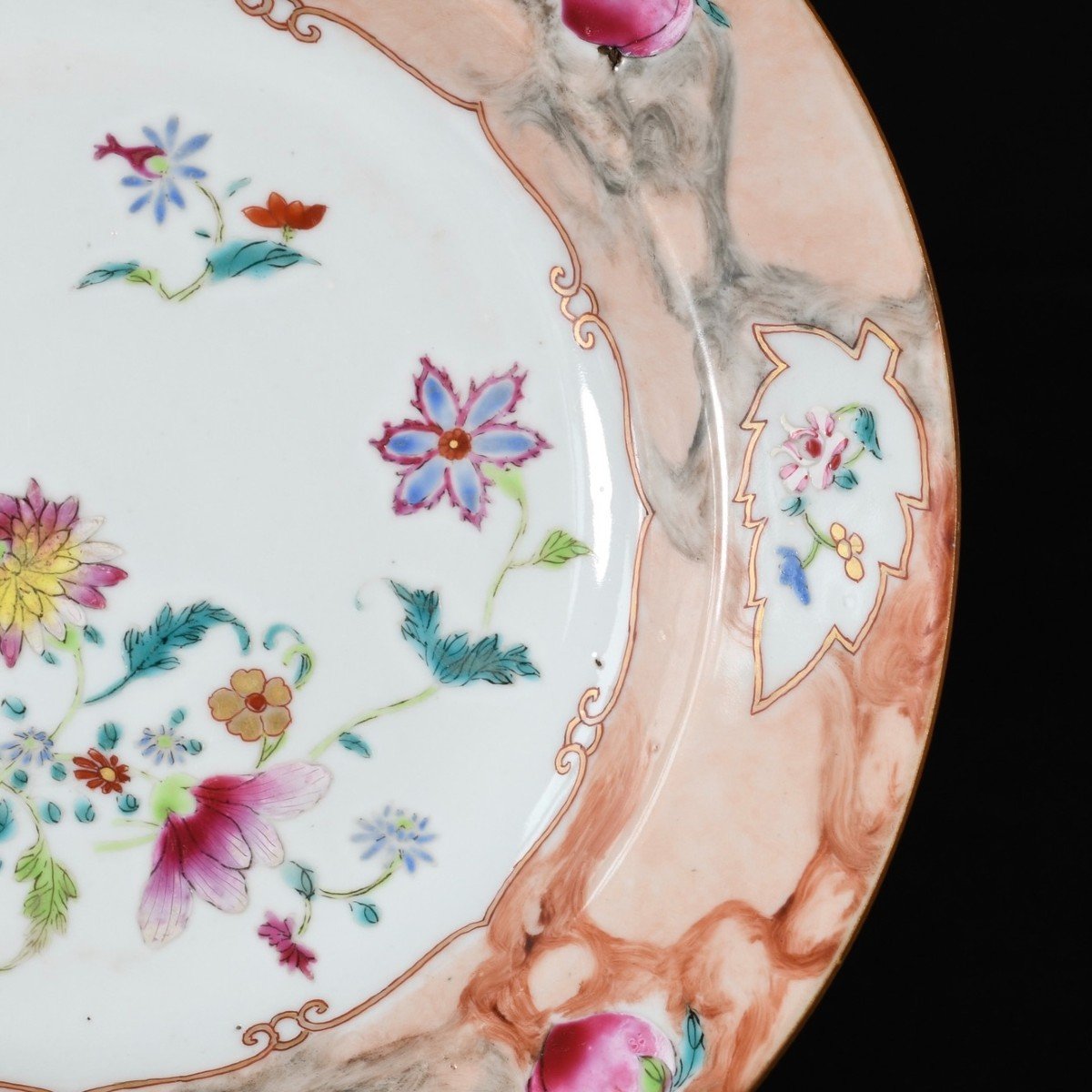 Faux-marbre Porcelain Soup Plate With Famille Rose Enamels  - China 18th Qianlong Period-photo-3