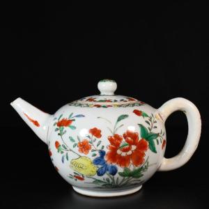 Grande Théière En Porcelaine Aux émaux De La Famille Verte - Chine XVIIIe Période Kangxi