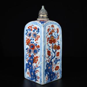 Grande Bouteille à Gin En Porcelaine à Décor Imari de prunus et fleurs - Chine XVIII Période Kangxi