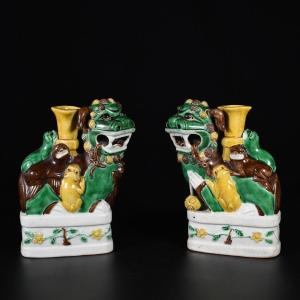 Rare Paire De Porte-encens Figurant Des Lions Bouddhistes - Chine XVIIIe Période Kangxi 