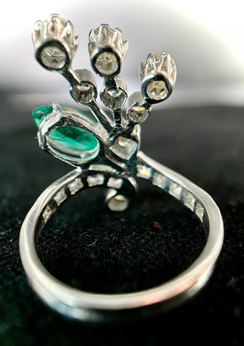 White Gold Ring Set With A 1 Carat Emerald And Diamond Roses-photo-3