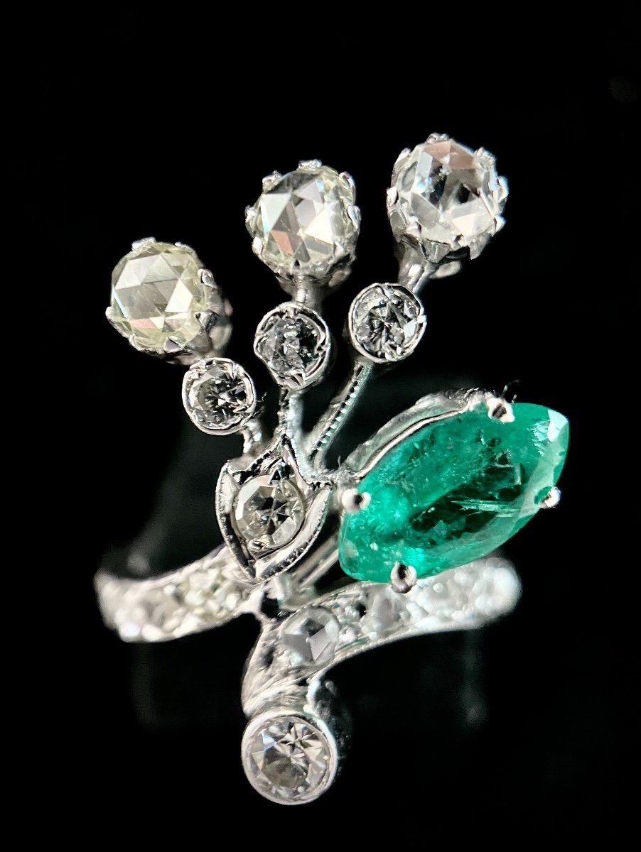 White Gold Ring Set With A 1 Carat Emerald And Diamond Roses-photo-4