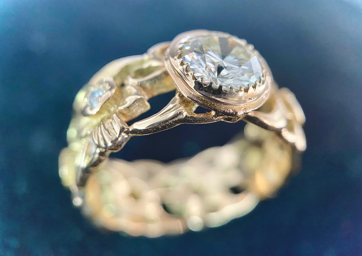 Rose And Yellow Gold Ring With A Central Diamond Of 0.80 Carat (vs-i/j), Floral Decor On The Ring-photo-2