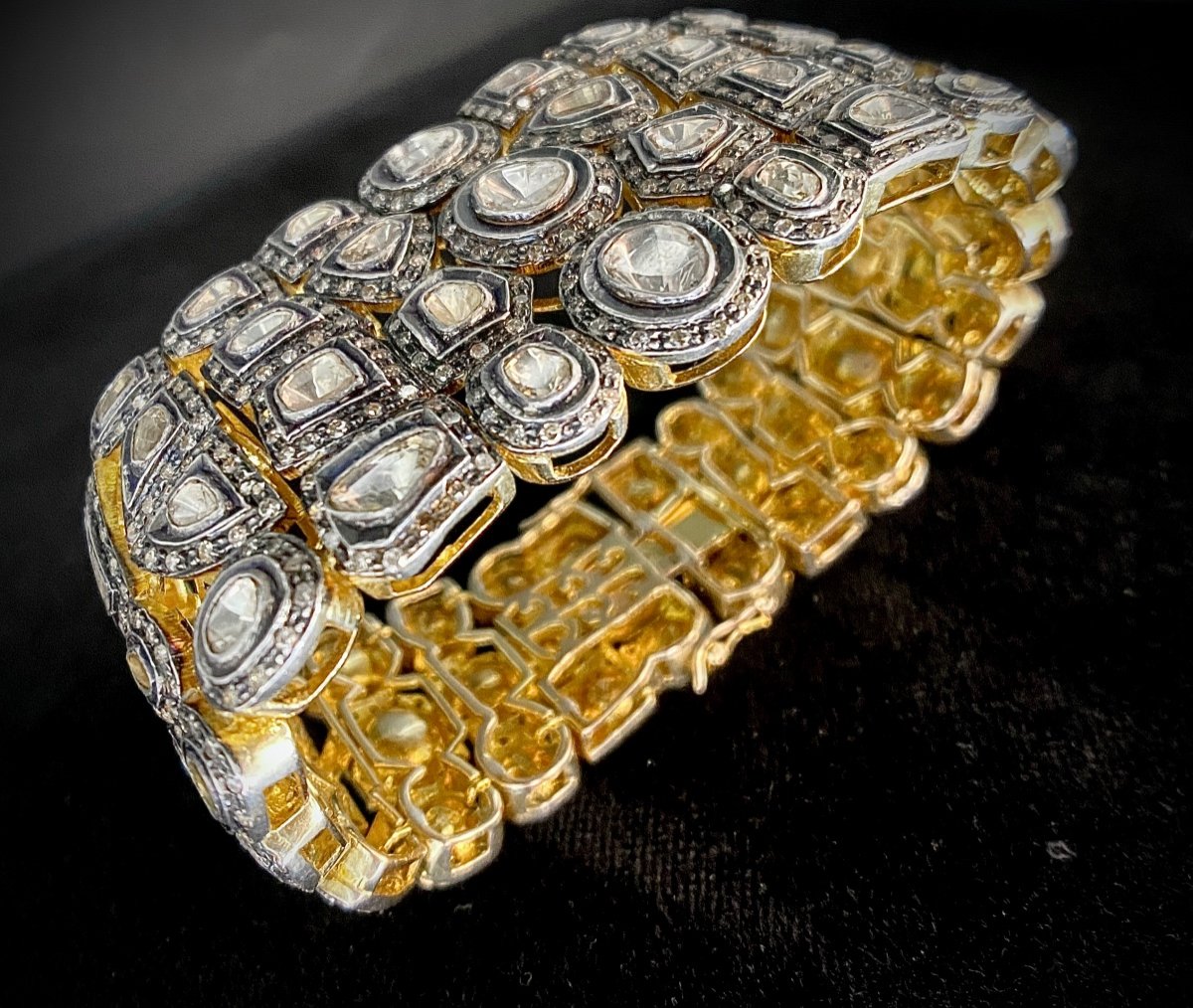 18th-19th Century Bracelet In Gold And Silver Set With 35 Carats Of Pink And 8/8 Cut Diamonds-photo-4